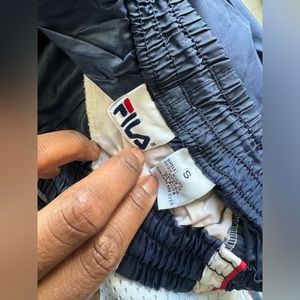 Vintage Windbreaker nylon trackpants navy blue with red/white stripe fila brand